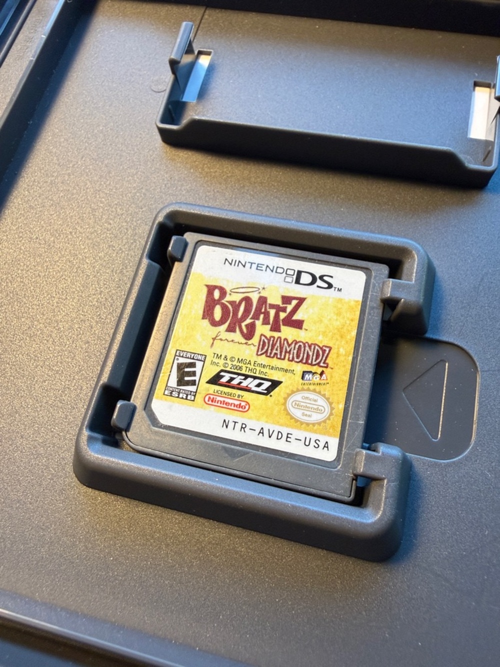 Bratz: Forever Diamondz - Nintendo DS (Black Case) - Picture 3 of 4
